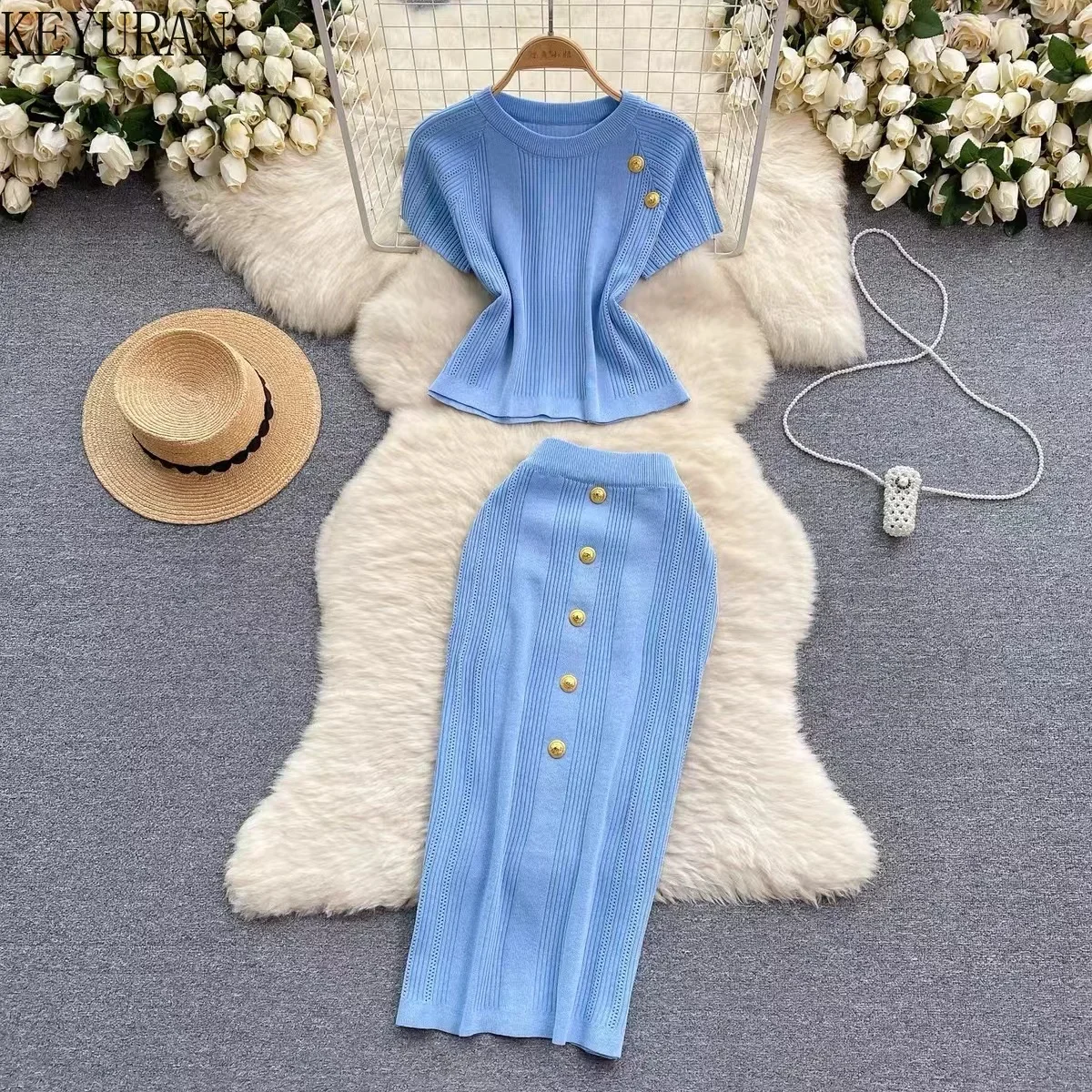 

Casual Knit Two Piece Sets Women New Summer Korean Fashion O Neck O-neck Metal Buckle Knitwear Crop Top Elastic Waist Skirt Suit