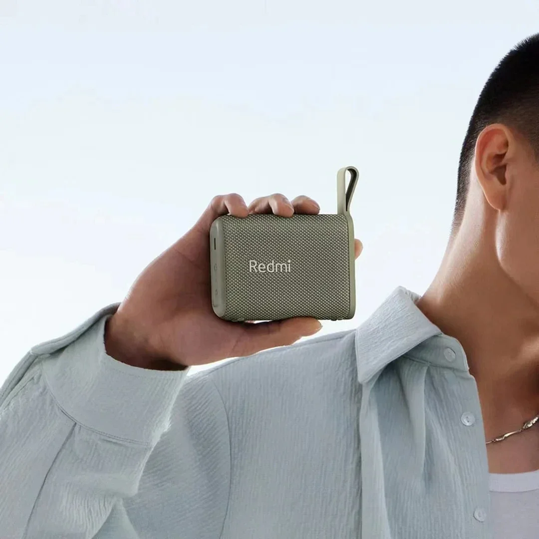 Xiaomi Redmi مكبر صوت بخاصية البلوتوث قابل للنقل في الهواء الطلق IP67 ستيريو صندوق صوت قوي BT5.3 RGB مزدوج الاقتران TWS اتصال ملون