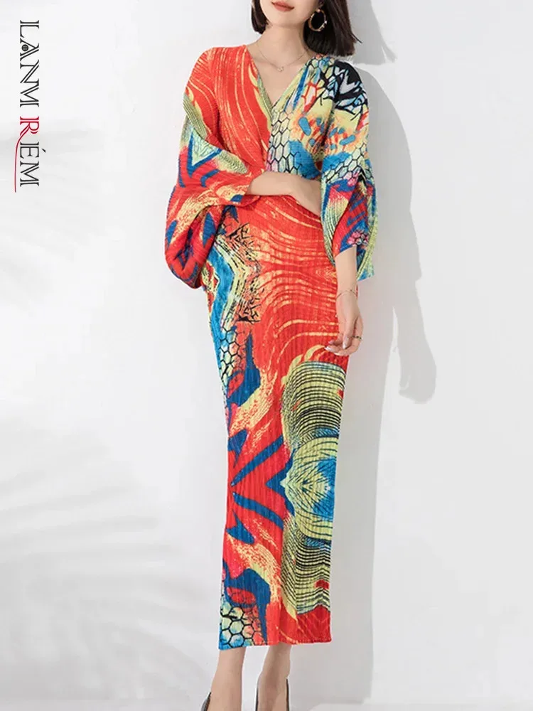 LANMREM Fashion Printing Pleated Dress For Women V Neck Long Batwing Sleeves Dresses High End Female Clothing 2025 New 2AA1010