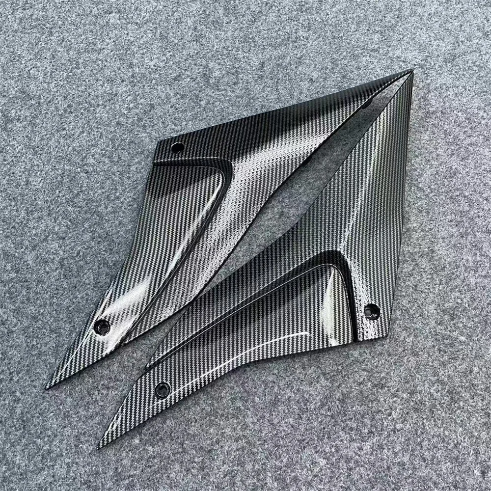 

ABS motorcycle fairings are suitable for RSV4 1100 fuel tank side panels with carbon fiber paint in 2020 2021 2022-2024 20-24