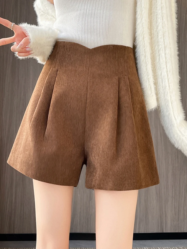 Pantalones cortos de pana Vintage para mujer, pantalones cortos de pierna ancha para oficina de otoño e invierno, pantalones cortos holgados Retro de cintura alta lisos y sencillos que combinan con todo, novedad