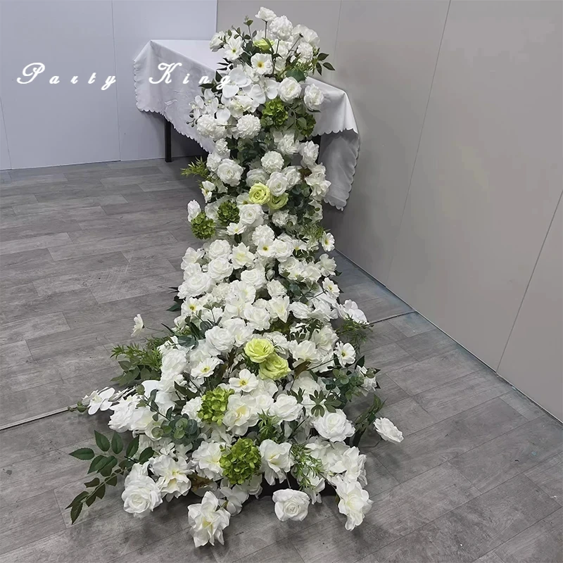 

Искусственные цветы для декора: гирлянды для свадебного фона, украшения для диванов, центральные элементы для столов, декор для витрин и дома