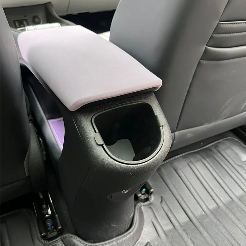 Mittelkonsolen-Aufbewahrungsbox für BYD Dolphin, TPE Anti-Rutsch-Organizer, passgenaue Armlehnen-Aufbewahrung für 2021-2025, reduziert Geräusche – Detail 5