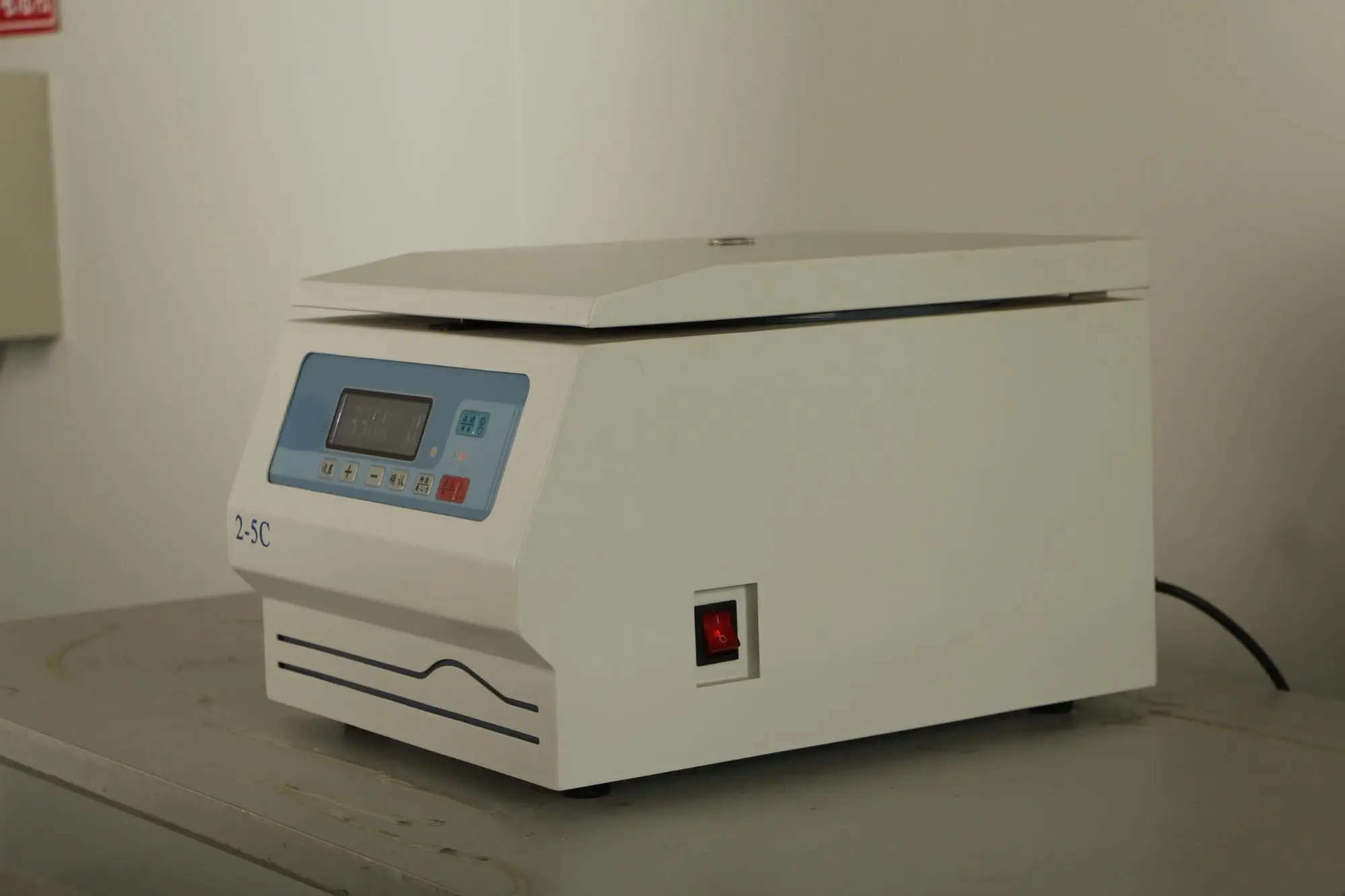 Lcd Display 2-5c 5000rpm Low Speed Centrifuge