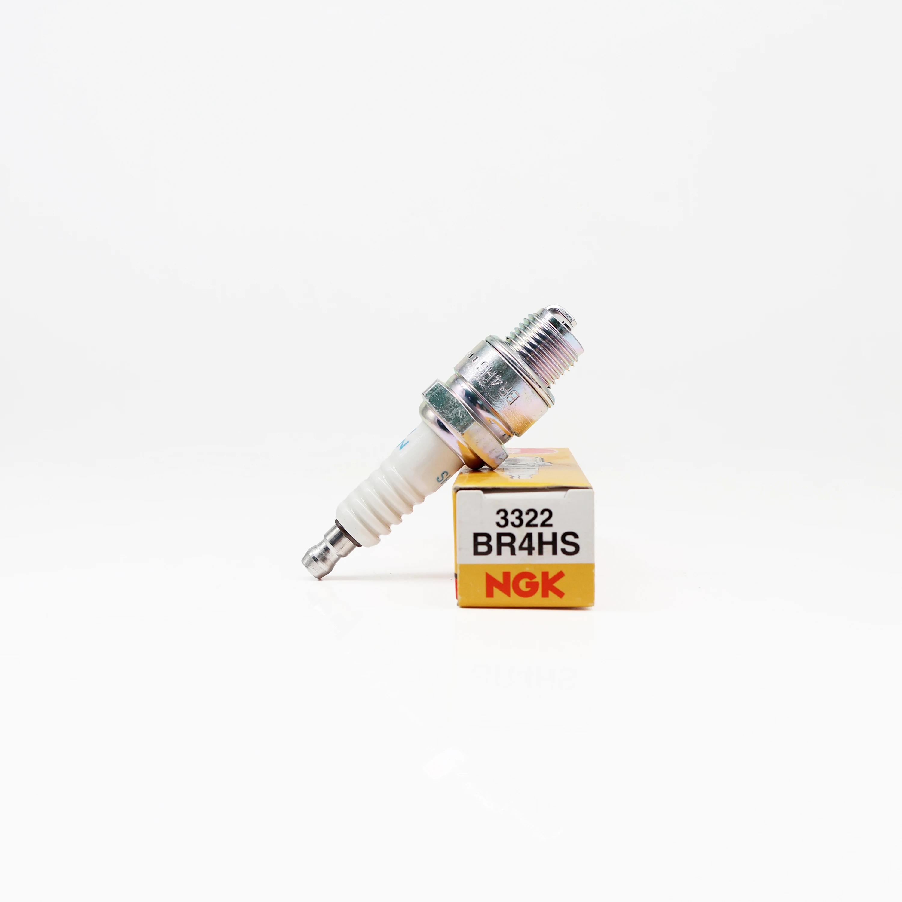 NGK Nickel Spark Plug BR4HS 3322 Genuine for SUZUKI,KUBOTA,YANMAR,KAWASAKI,HONDA OEM:0948200358,1236667710,1236667716