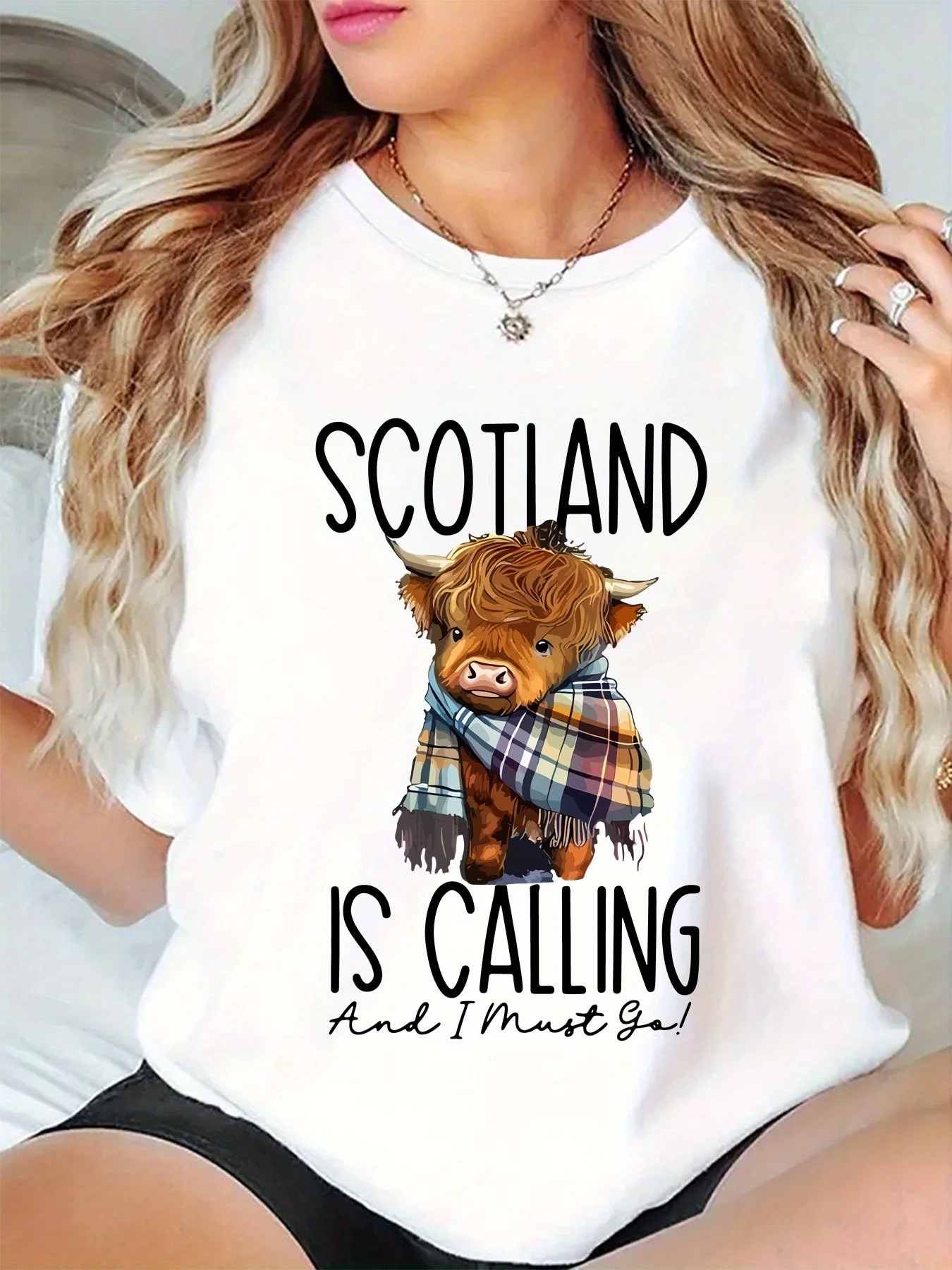 

Women's "Scotland is Calling" Highland Cow Graphic T-Shirt - Breathable, Sweat-Wicking Polyester, Lightweight Comfortable