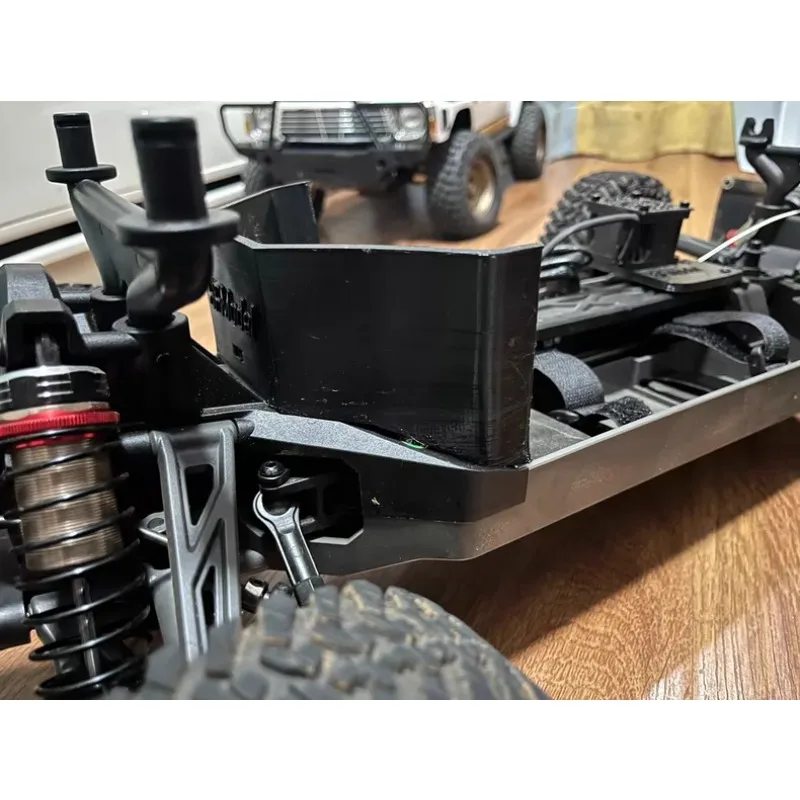YK 8081 DF8 YK 7081 TB8 1/8 RC Desert Buggy Short Course Truck Sand Guard Dust Cover, No-Drill Anti-Sand RC Car Protection Board