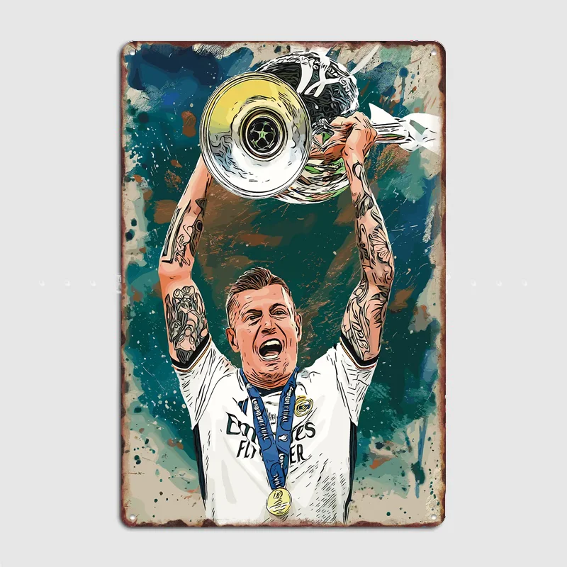 Number 8 Toni Kroos Football Player Poster Metal Sign Custom Bar Room Decoration Bedroom Decor Home Wall Decor Posters