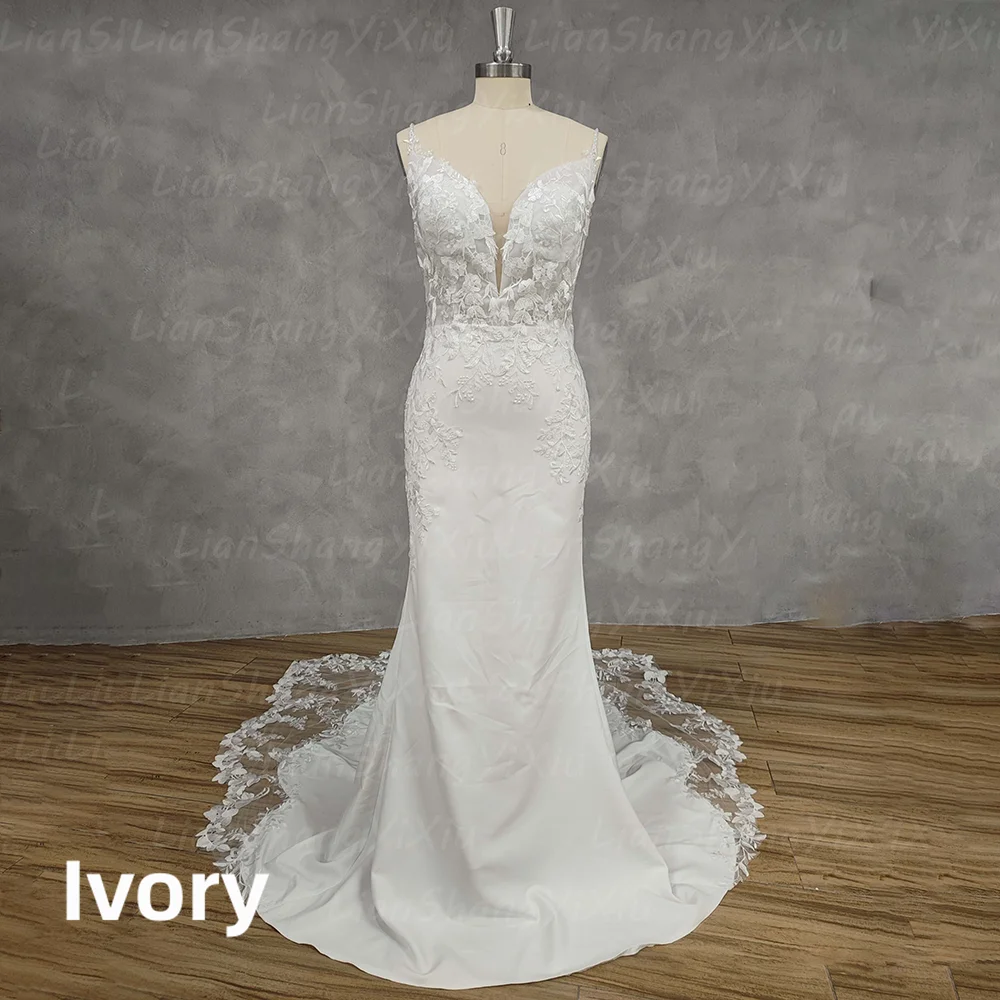 Elegant Mermaid Wedding Dress Spaghetti Straps Deep V Neck Lace Appliques Backless Buttons Chapel Train Satin Bridal Gown Custom