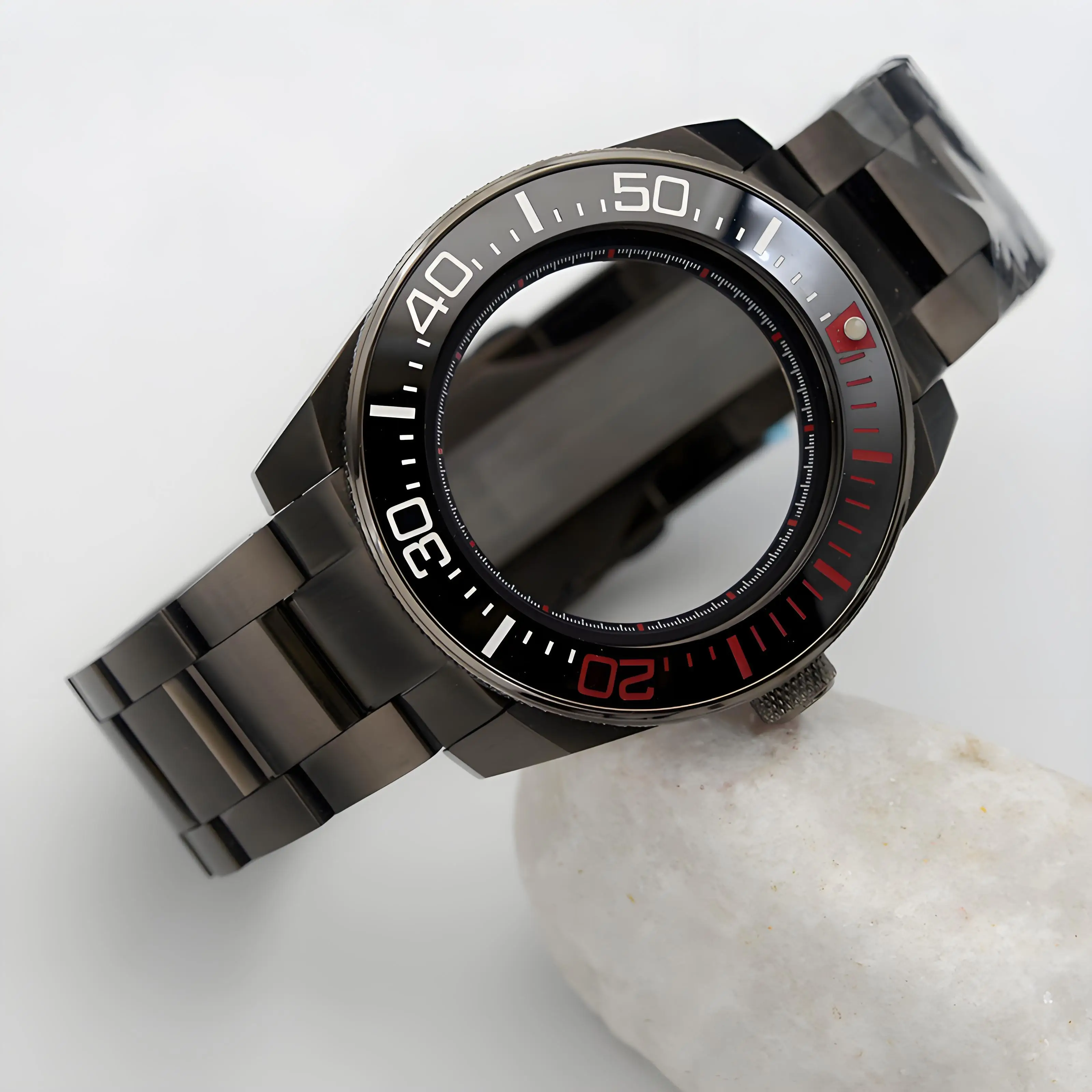 

Gun color men's warrior case watch case suitable for NH35 and NH36 movements, sapphire glass, 200M water resistance, watch acces