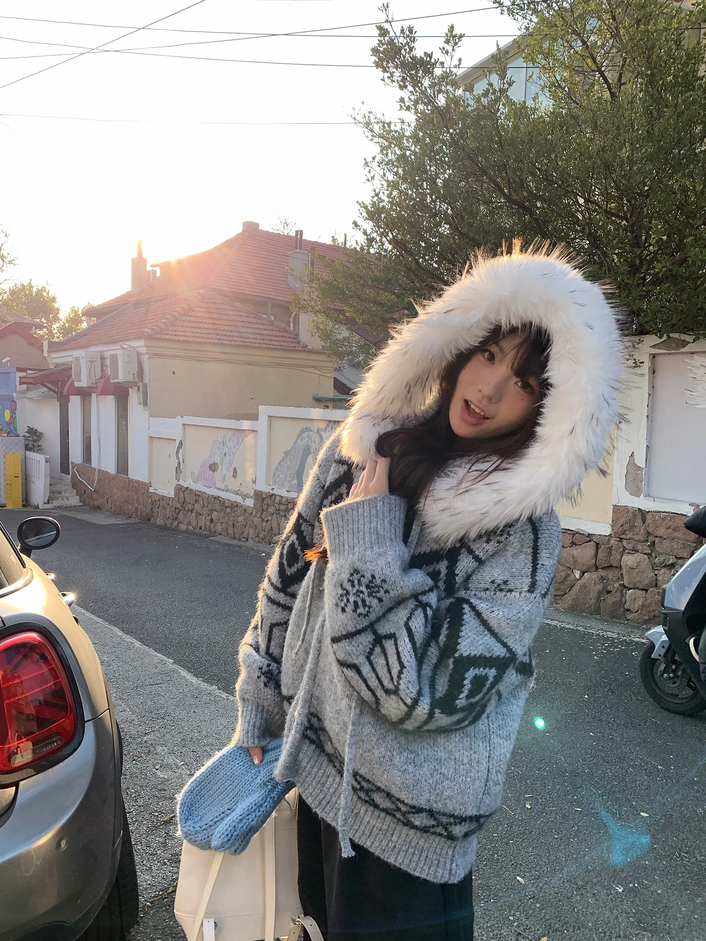 

Женский вязаный свитер с капюшоном и меховым воротником в стиле Fair Isle, свободный крой, корейский стиль, зимняя новинка от Huanghuangjia