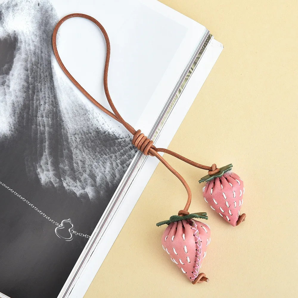 

Multi-color Fruit Pomegranate Pendant Strawberry Hanger Pu Leather Keychain Handmade Fashion Bag Pendant Men