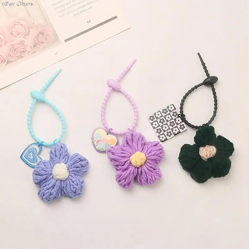 1PC Popular Color Knit Flower Keyrings Cute Creative Keychain Bag Pendant Decorations Headset Case Decor Accessories