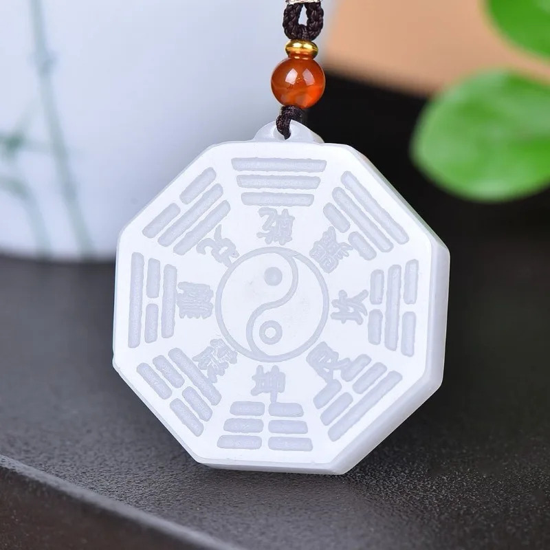 Branco Jade Tai Chi Bagua Pingente, Qiankun Diagrama, Homens e Mulheres's Safe