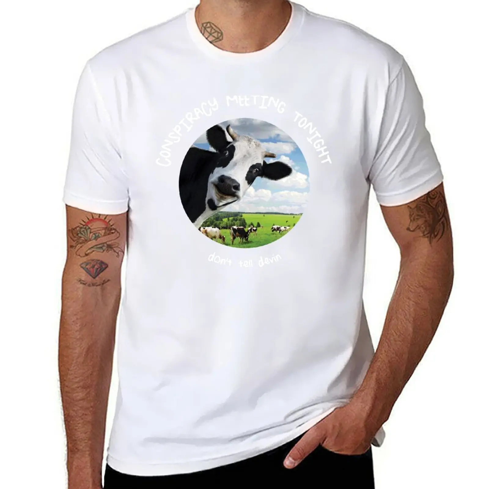 

Devin Nunes’ Cow’s Conspiracy Meeting T-Shirt anime tshirt t shirts for man graphic funny man t shirt luxury T-Shirt