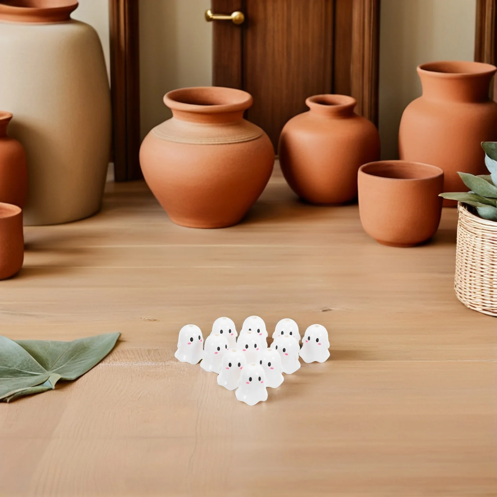 

13 шт., бусины с мультяшным призраком, акриловые бусины для изготовления ювелирных изделий на Хэллоуин, подвески-разделители для рукоделия, ожерелье, брелок, ремешок, декор