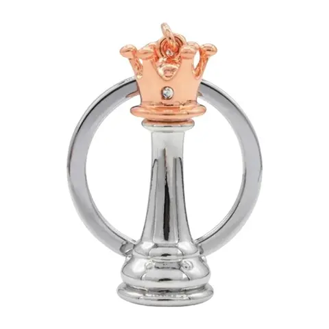 652F Fashion Metal Chess Keyring 3D Queen King Chessman Keychain Key Holder Bag Accessories for Everyday Use and Gifts