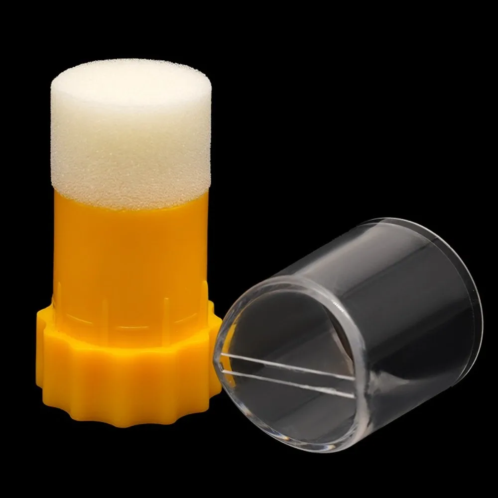 Creative Plastic Queen Bee Marking Catcher Handed with Plunger Plush Bee Cage Strong Beekeeper Tool Garden Bee Tools