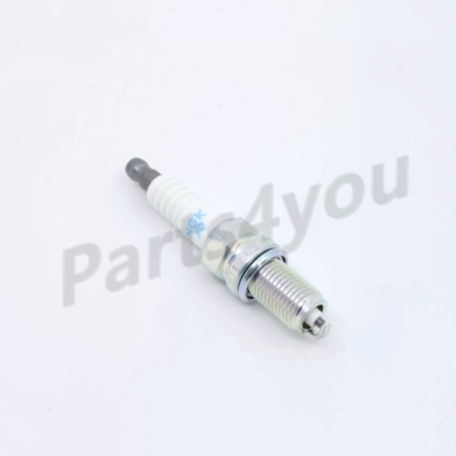 

DCPR8E Spark Plug for CFmoto 400 450 500S 520 X5H.O. 550 600 Touring 625 800 800EX X8H.O. 800XC 850 950 1000 0800-022800