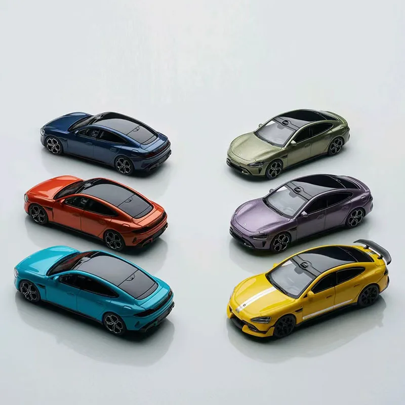 نموذج المقياس الأصلي 1:64، Xiaomi Auto Xiaomi SU7 Ultra، الوافدين الجدد، مجموعة من 6 ألوان، نموذج مصغر للتجميع والعرض
