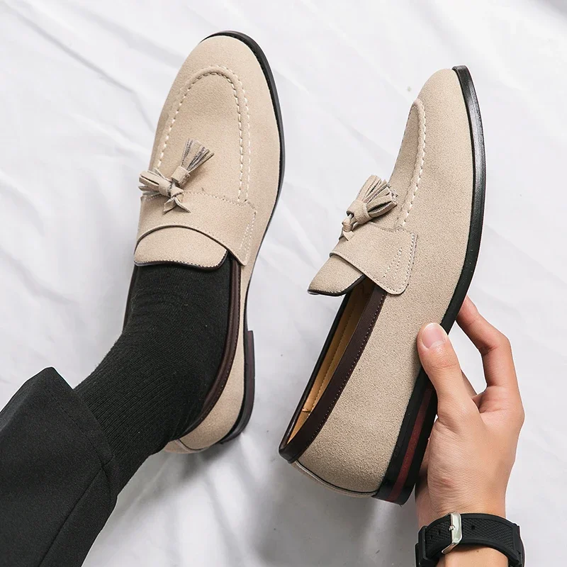 Men Tassels Low Heel Loafers Leisure Walk Suede Moccasins Flats Casual Driving Shoes for Men Soft Sole Designer Male Footwear