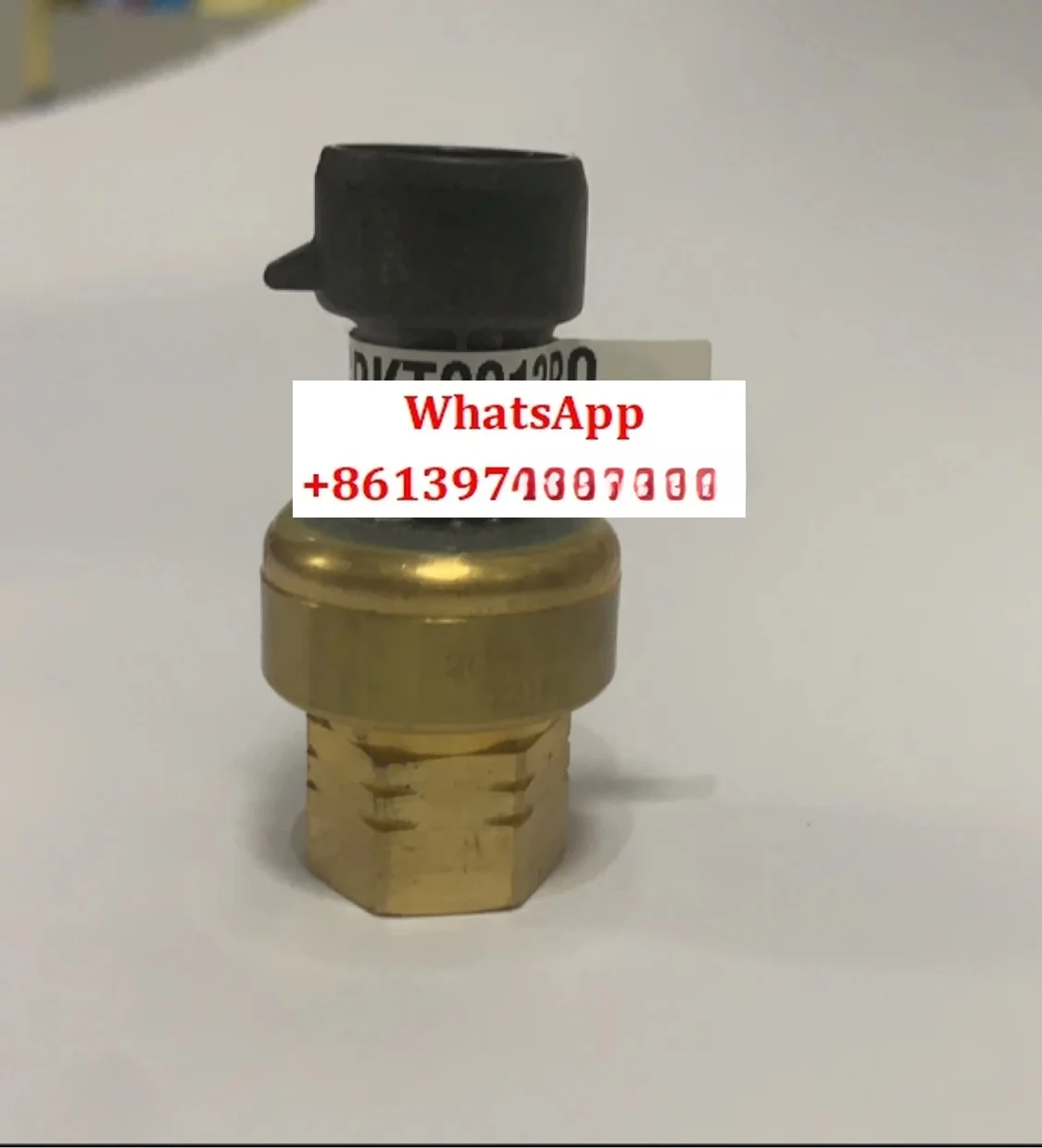 

Pressure sensor SPKT0013R0 -15... 135 Air conditioner transmitter, etc
