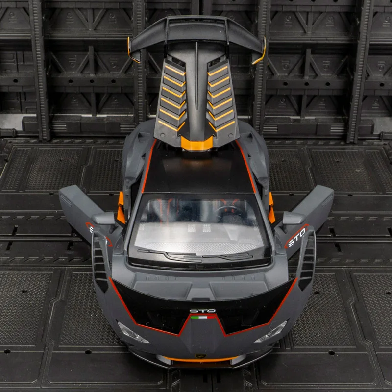 Modello di auto in lega Huracan STO 1:24 Il giocattolo di auto super sportiva ha funzioni di suono e illuminazione simulate, dettagli ricchi, pregevole fattura