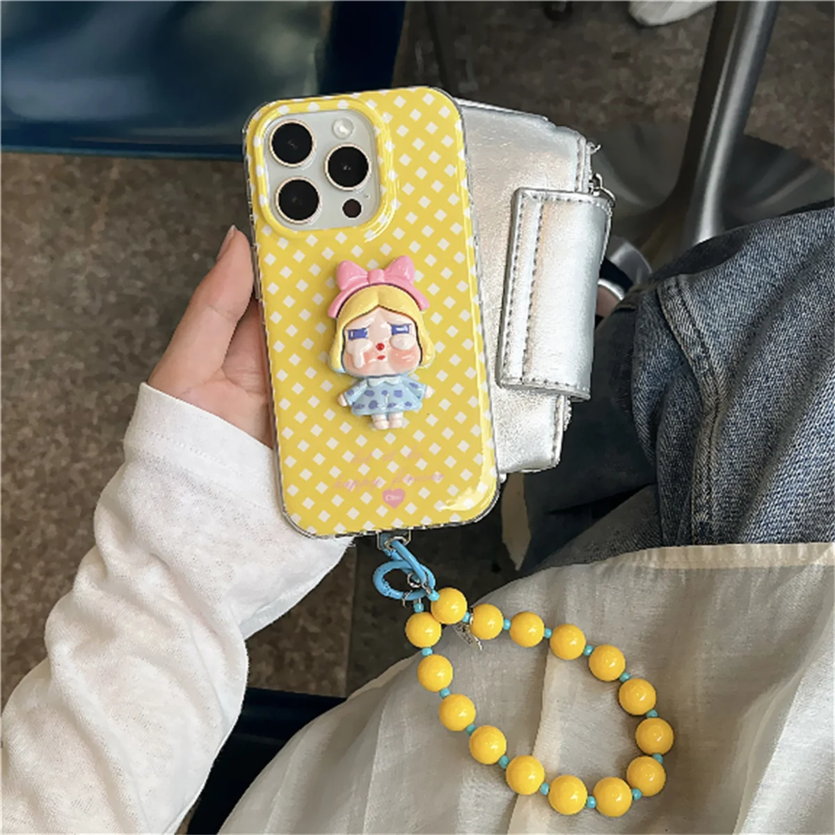 

Fashion Yellow Plaid Cute 3D Girl Phone Case For iPhone 16 Pro 15 14 Pro Max 15Pro Cover with Chain Strap Cases Capa