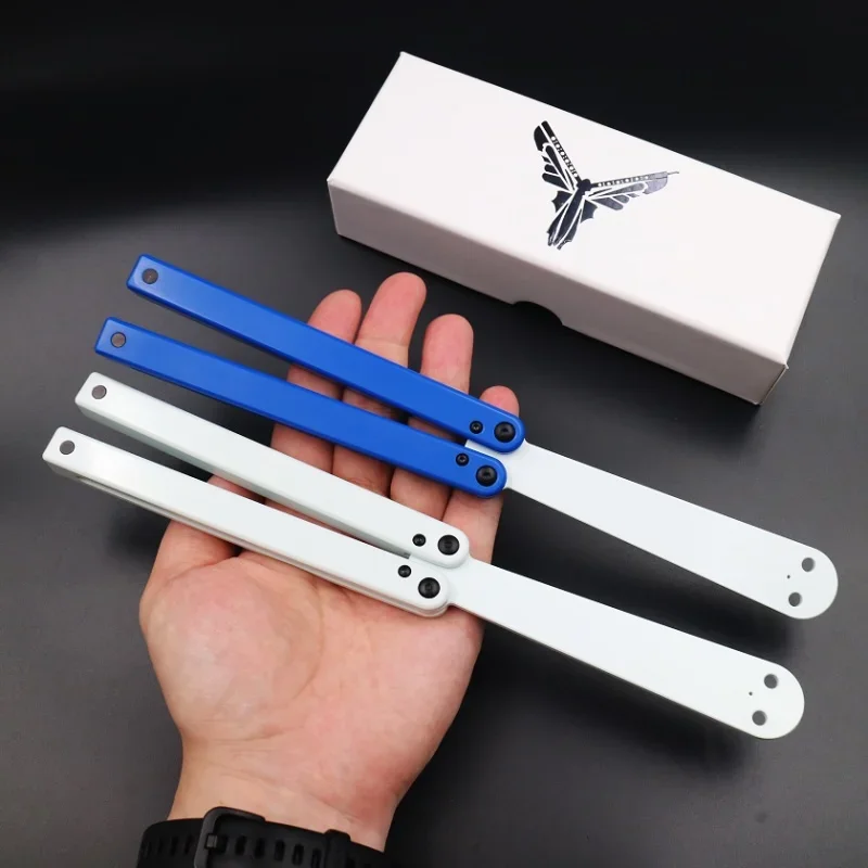XDYY Squiddy Series Balisong Clone Cuchillo de mariposa de plástico Plegable Entrenador EDC de oscilación libre