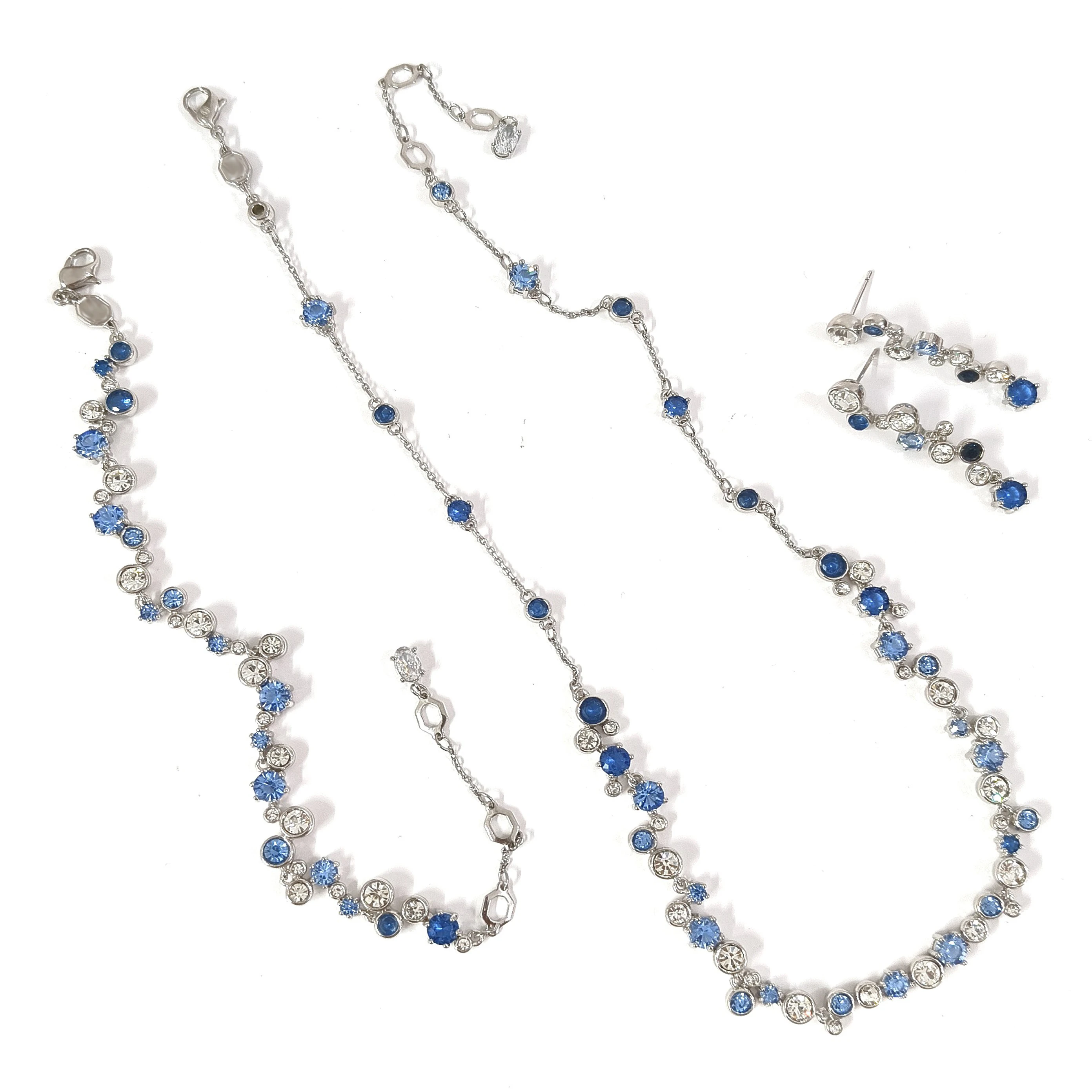 

Комплект украшений из белого кристалла и жемчуга 2025 года, дизайн круглой огранки с родиевым покрытием, элегантный повседневный аксессуар для вечеринок для женщин