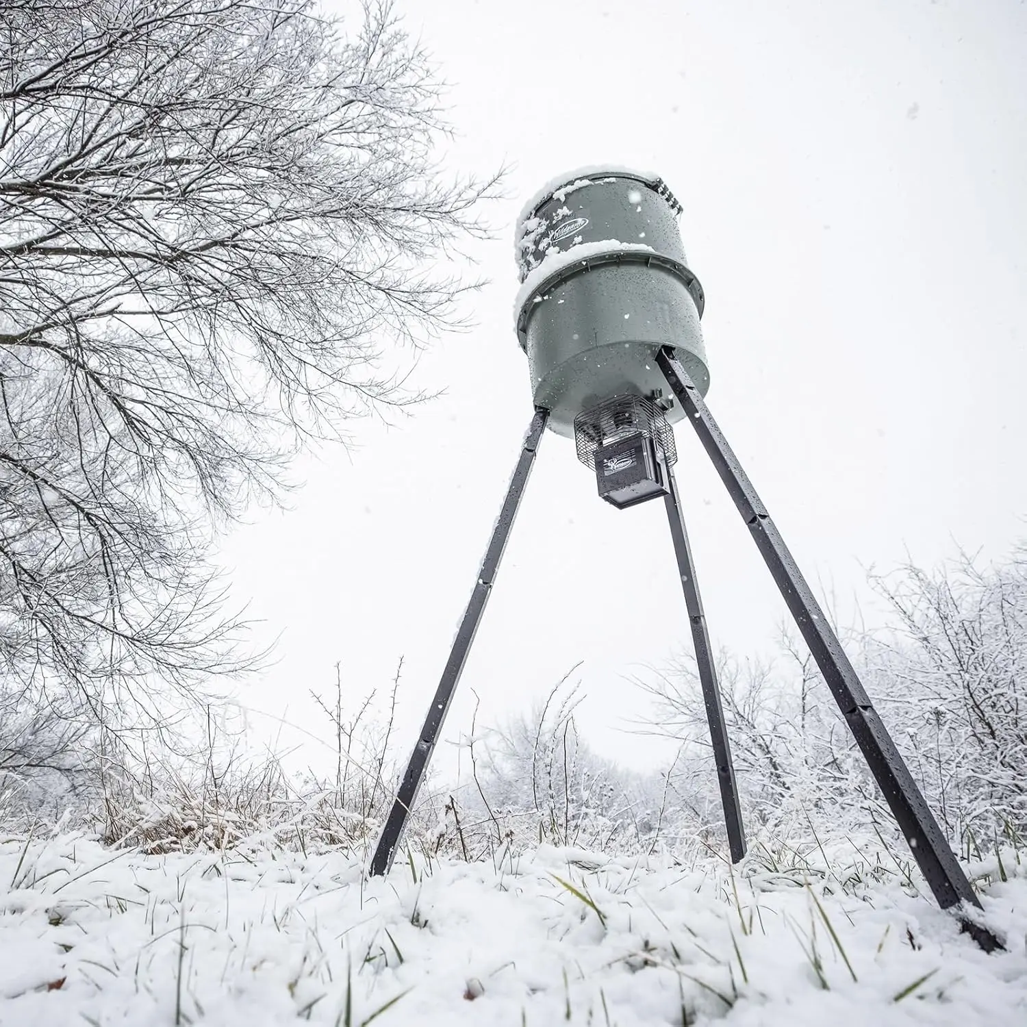 Quick-Set Pro 270lb Game Feeder with Digital Timer Durable Varmint-Proof Tripod Corn/Pellet Deer Hunting Feeder  50-feet Radius