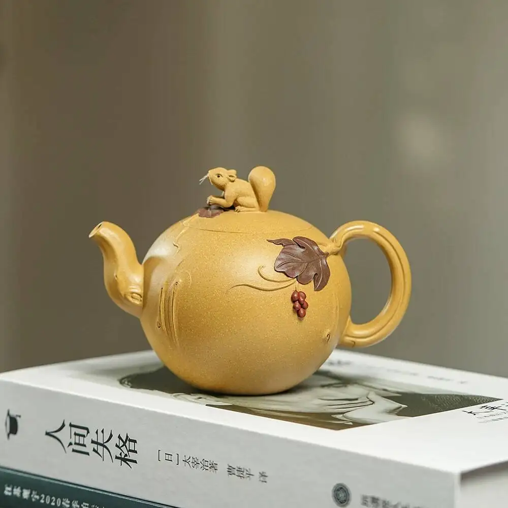 Yihu Chun High-End Yixing Purple Teapot, Handmade By Famous Craftsman Chen Zhen, Original Mineral Clay Squirrel Grape Teapot
