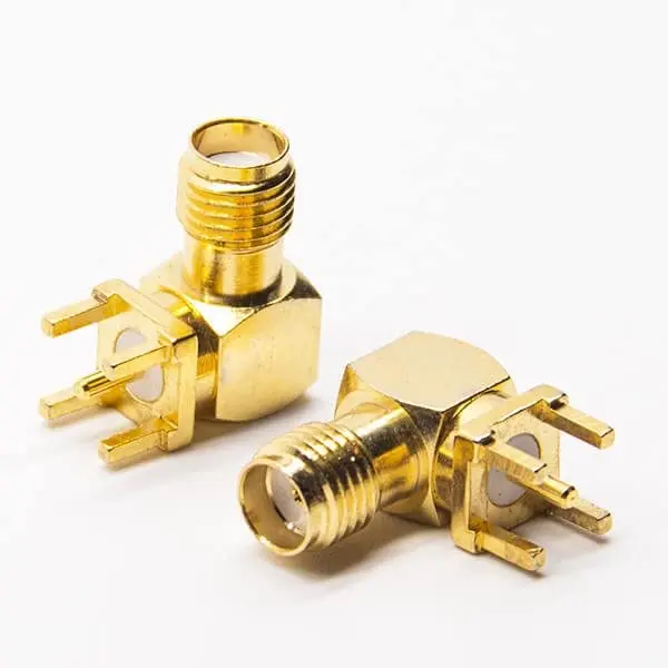 conector-sma-femea-90-graus-com-revestimento-dourado-e-furo-passante