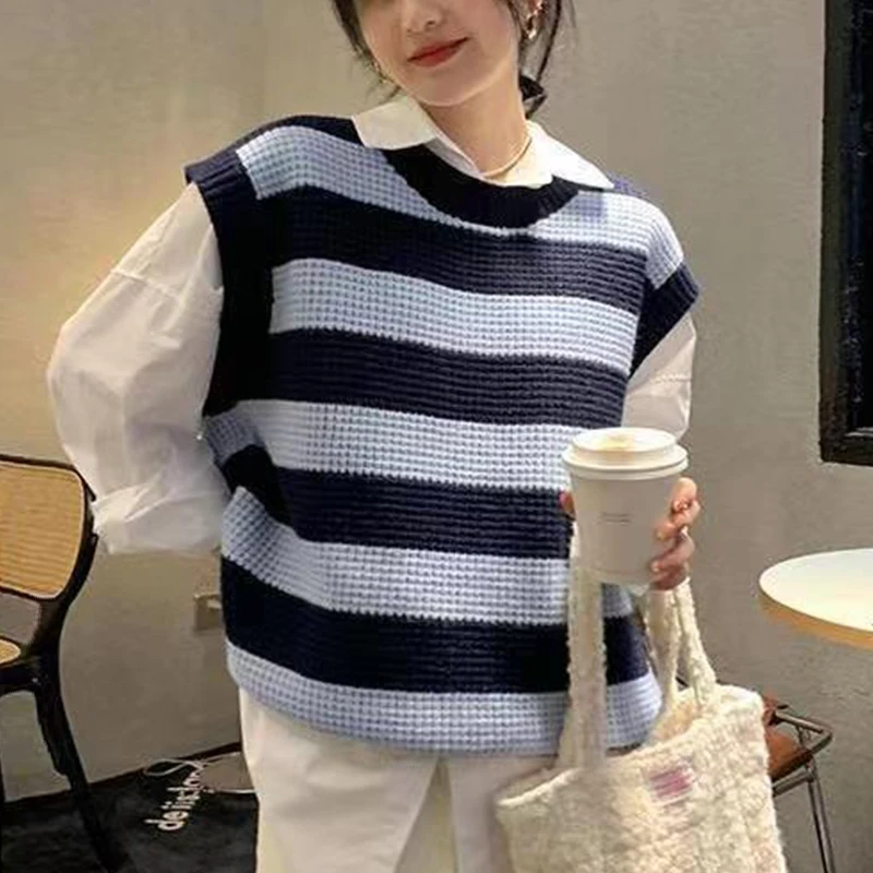 Autumn Winter Loose Casual V-neck Striped Sweater Vest Ladies Sleeveless All-match Knitting Top Women Simple Fashion Pullover