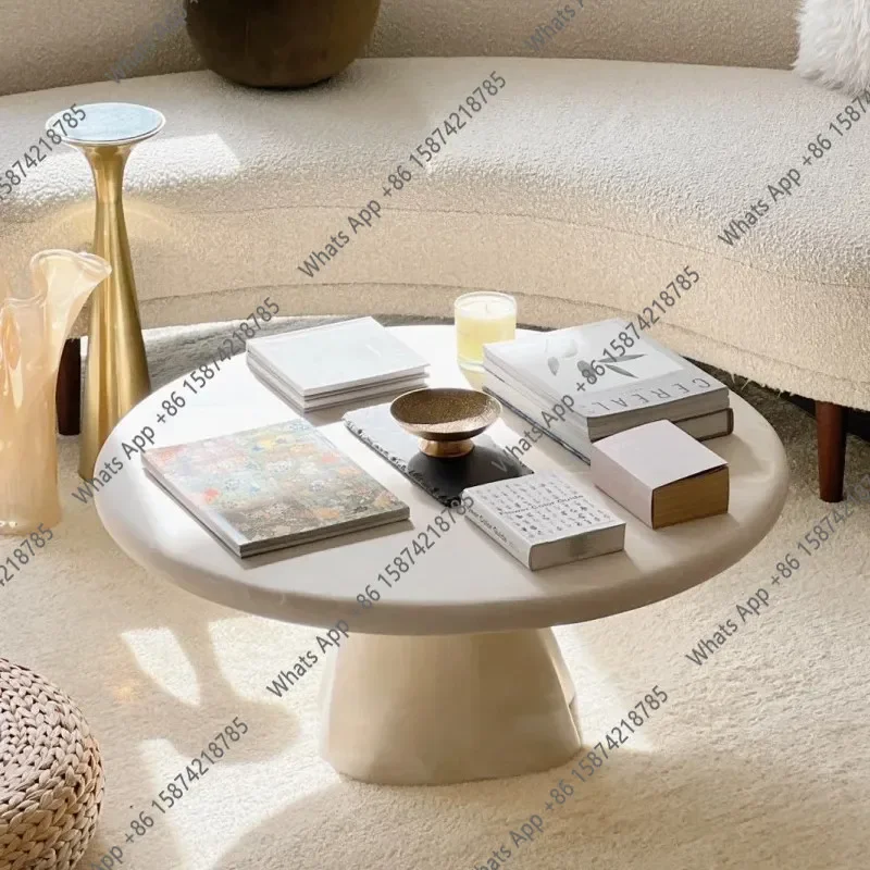 

Дизайнерский круглый кофейный столик HHxCream Style из мраморной смолы и стекловолокна для гостиной в стиле Ваби-саби