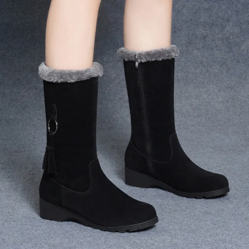 Snow Boots 2023 Winter Padded Shoes for Women Warm Soft Bottom Flat Bottom Cotton Shoes Anti-slip Mid Calf Booties for Women