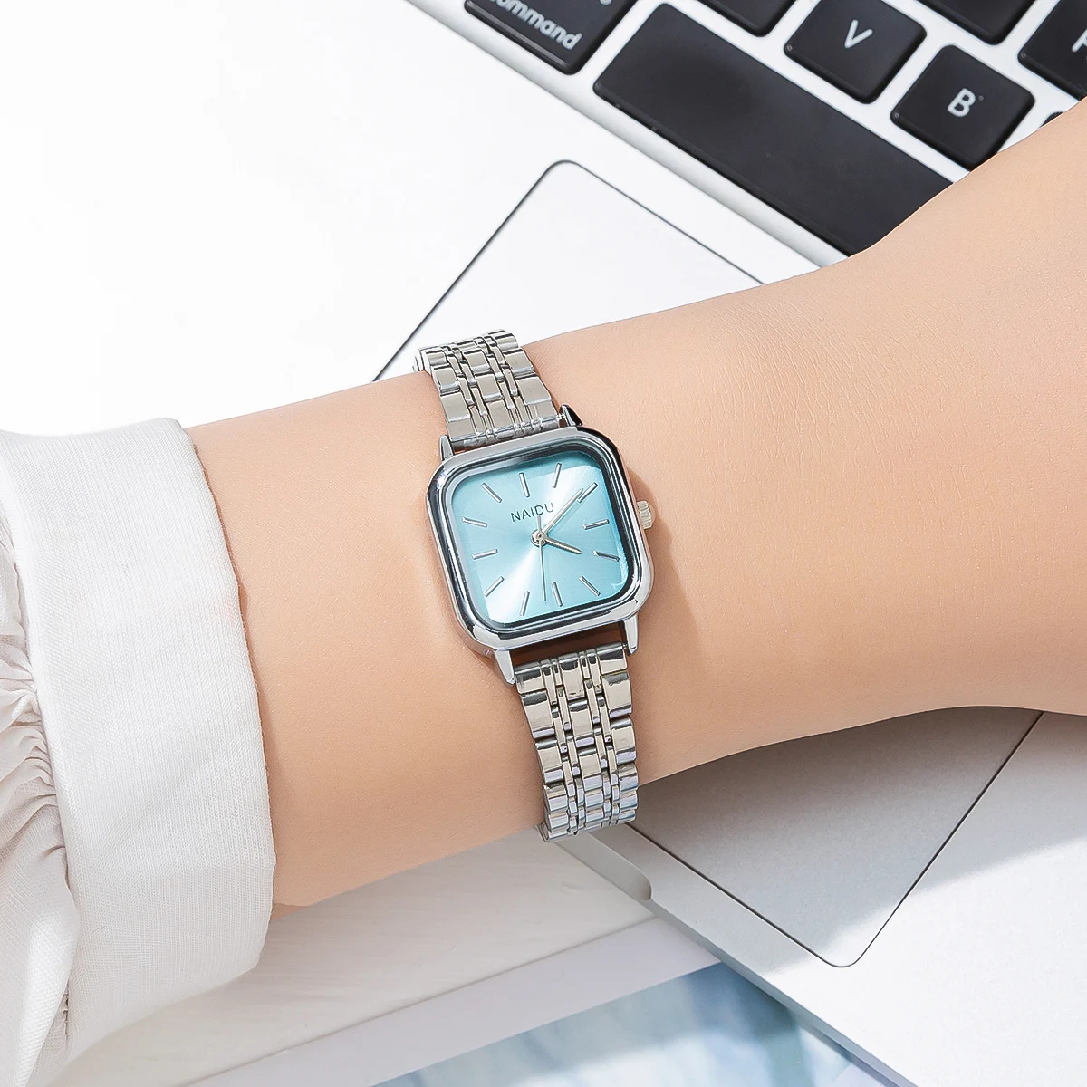 fashion small square dial women lady quartz steel watch