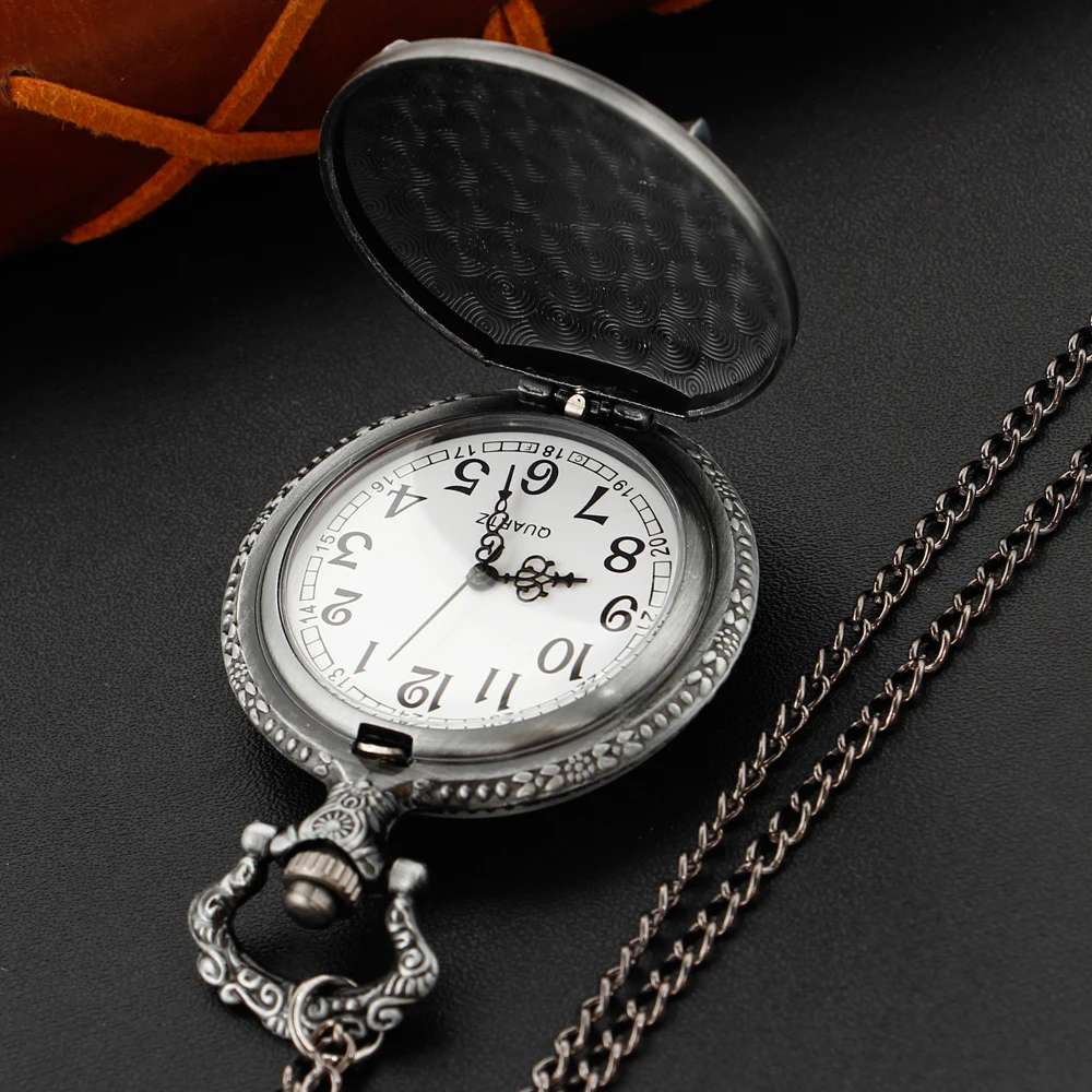 ساعات الجيب Steampunk قلادة ساعة رعب الوحش بالذئب هنتر شارة كوارتز ساعة الجيب أفضل هدية للرجال والنساء