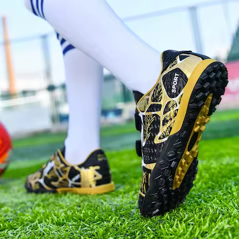 Boys Football Boots New Turf Original Resistant Kids Soccer Shoes Sneakers Grass Indoor Society Training Non Slip Futsal Sports