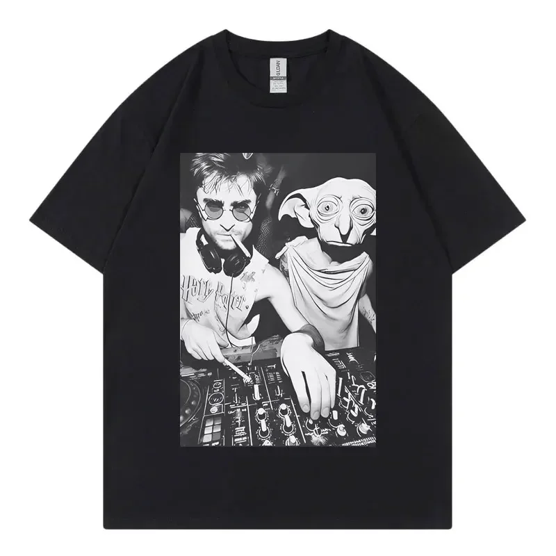 

Готическая женская футболка с изображением Dobby the House Elf DJ с забавными выражениями, предназначенная для модного и свободного кроя.