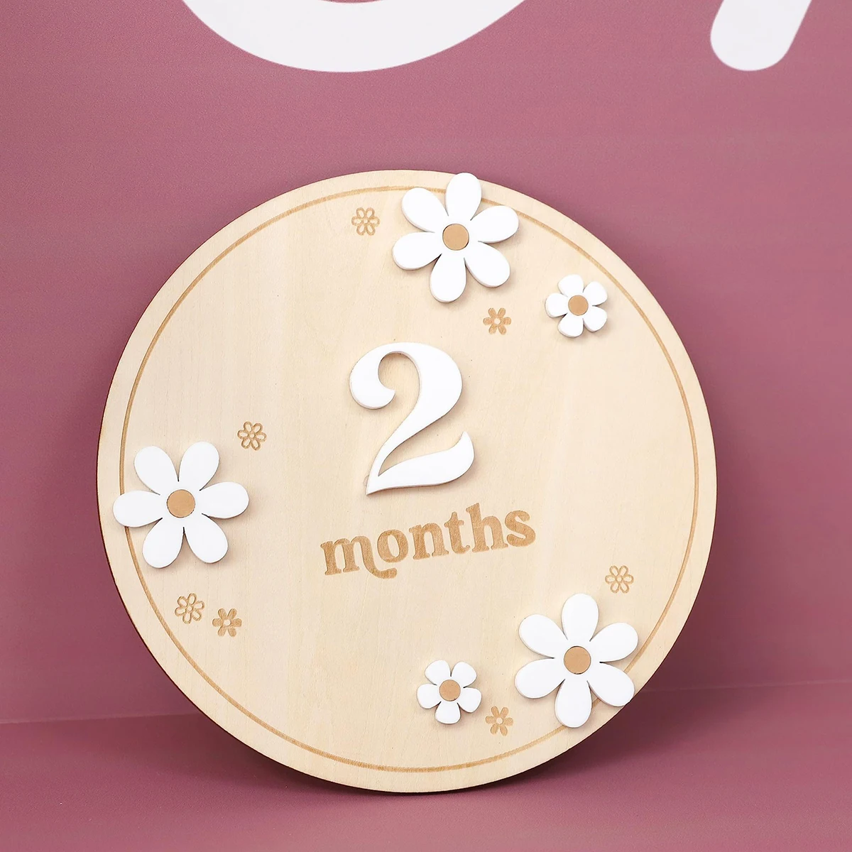 Small white Daisy commemorative plate Baby milestone round newborn birth month plate wooden photo prop