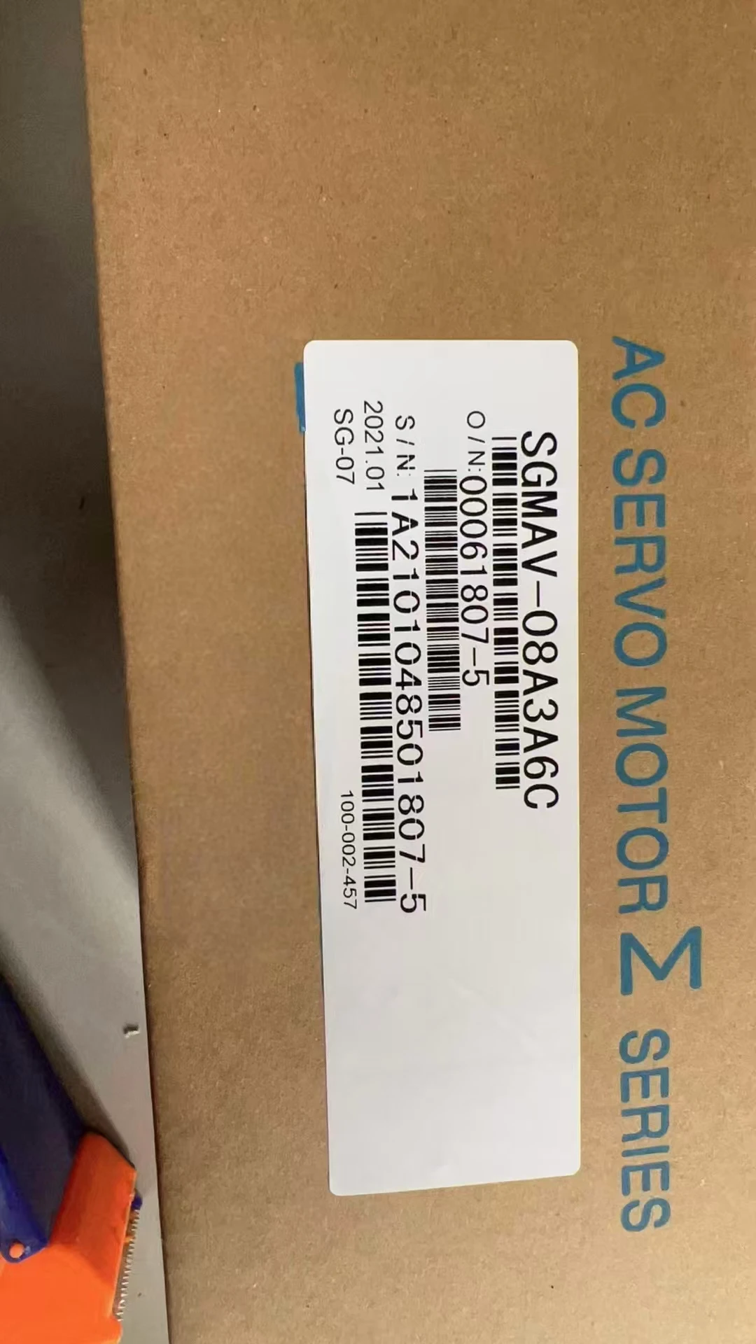 

Новый серводвигатель переменного тока SGMAV-08A3A61 SGMAV08A3A61