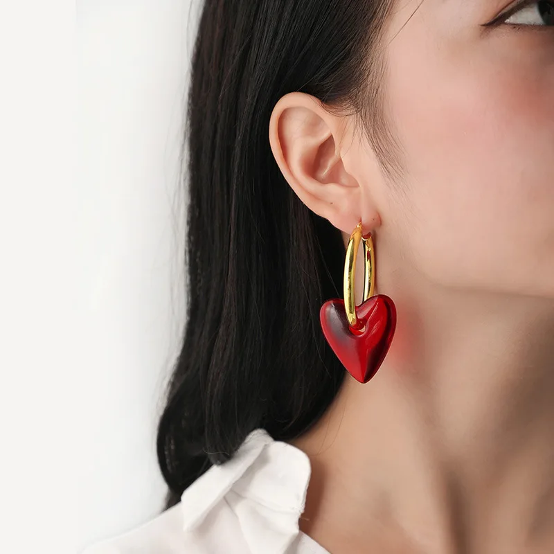 Fashion Personality Simple Instagram New Retro Exaggerated Red Heart-shaped Large Circle Earrings for Women, Sense of Luxury