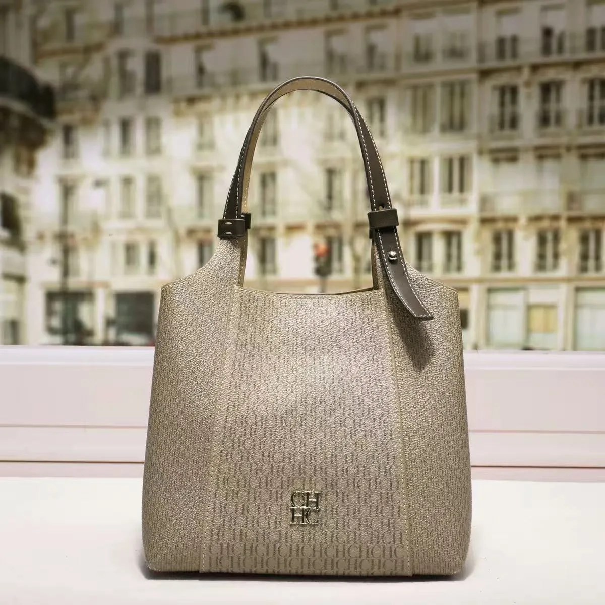 

Women Bags New Fashion Luxury Crossbody Bucket Bag Chic Stylish Versatile Shoulder Tote Handbag