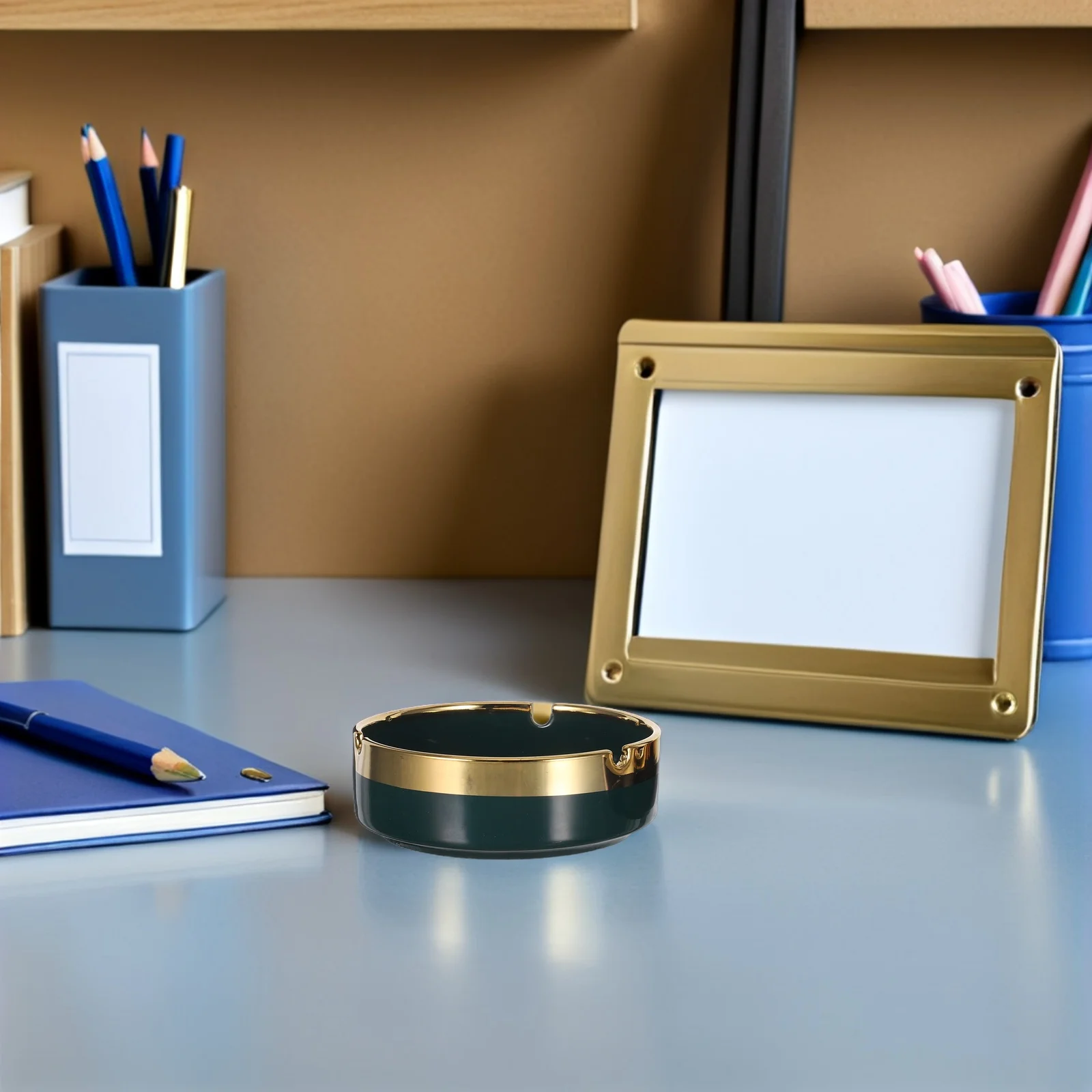 

Light Luxury Ceramic Ashtray for Decoration Outdoor Use Holder Bowl Bowls Smoking Office