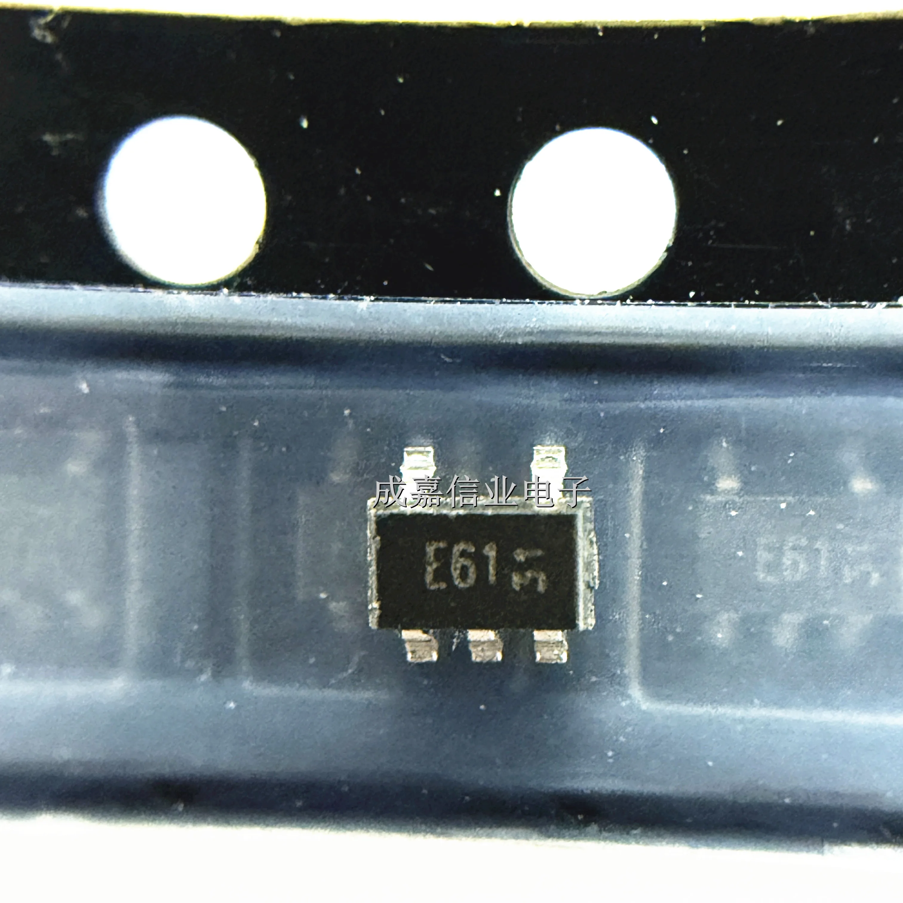

100pcs/Lot ESDA6V1W5 SOT-323-5 MARKING;E61 ESD Protection Diodes / TVS Diodes 4 Channel 3V Operating Temperature:- 40 C-+ 125 C
