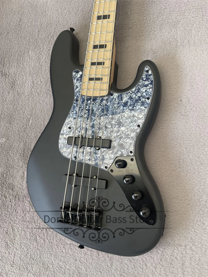 

Matte Black Bass 4 Strings Bass Guitar Maple Neck Basswood Body Grey pearl Pickguard Fixed Bridge Black Tuners Active Battery