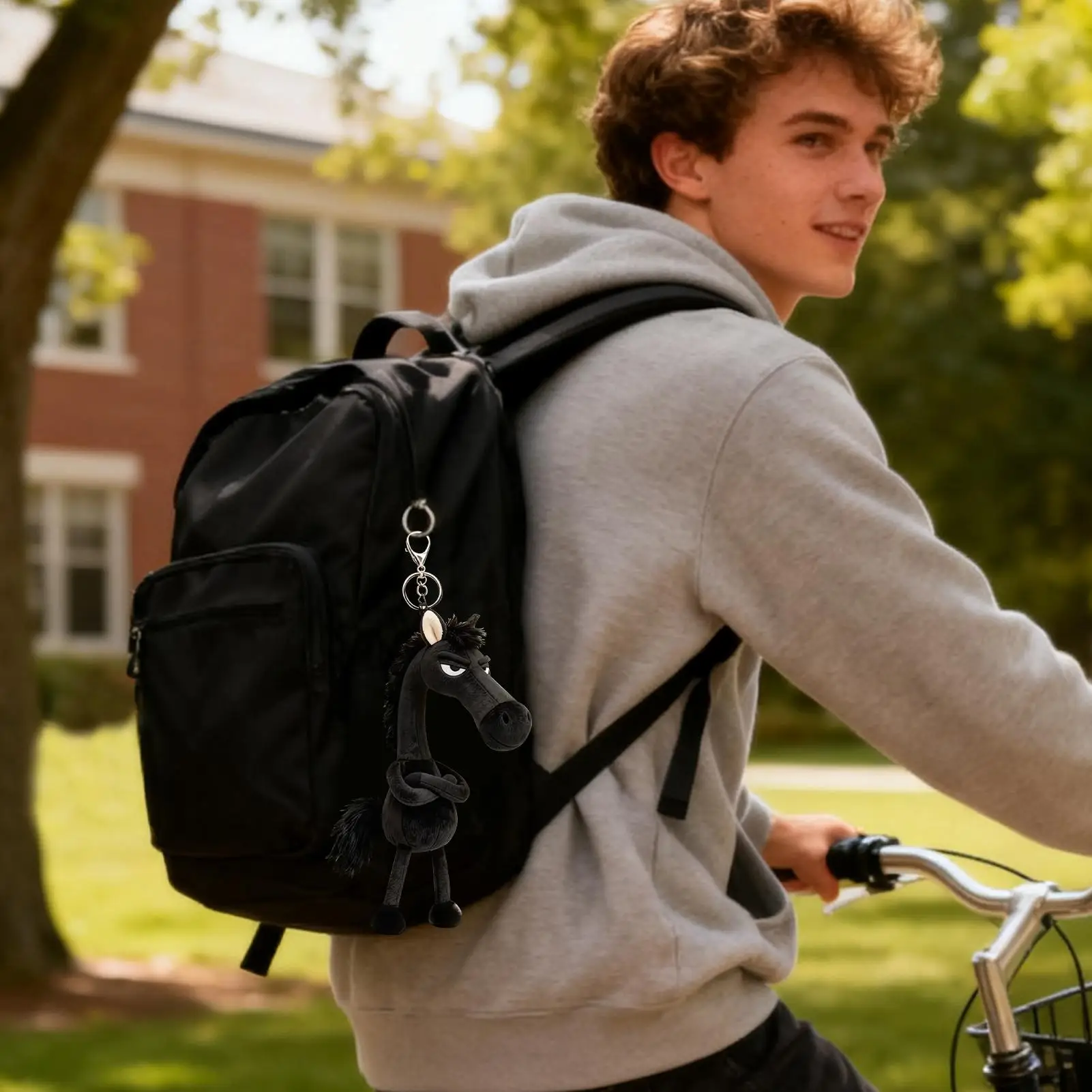 พวงกุญแจรูปม้าสำหรับผู้หญิง ตุ๊กตาขนนุ่ม 2026 จี้น่ารัก ตกแต่งปีม้า ของประดับกระเป๋า สำหรับกระเป๋าเป้สะพายหลัง แฟน เพื่อน ผู้หญิง