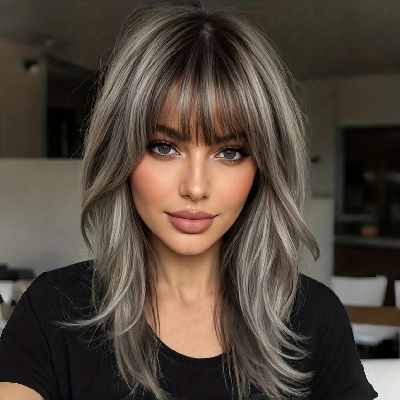 

Светлые синтетические парики с единорогом, серые, средней длины, многослойные натуральные волосы, женский парик с челкой, термостойкое волокно для вечеринки