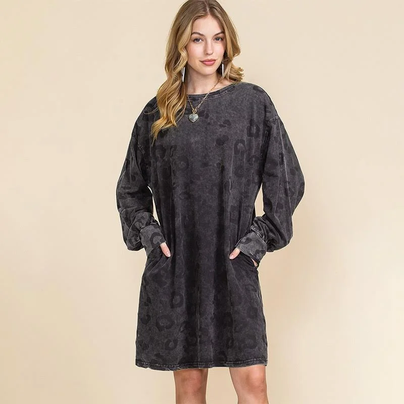 เสื้อผ้าลายเสือดาวเรียบง่าย แขนยาว สไตล์ลำลอง ทรงหลวม เสื้อผ้าผู้หญิง ความยาวปานกลาง เสื้อผ้าฤดูใบไม้ผลิ เอวสูง ผ้าฝ้าย ทรงกระบอก แขนทรงกระบอก เสื้อทรงเอ